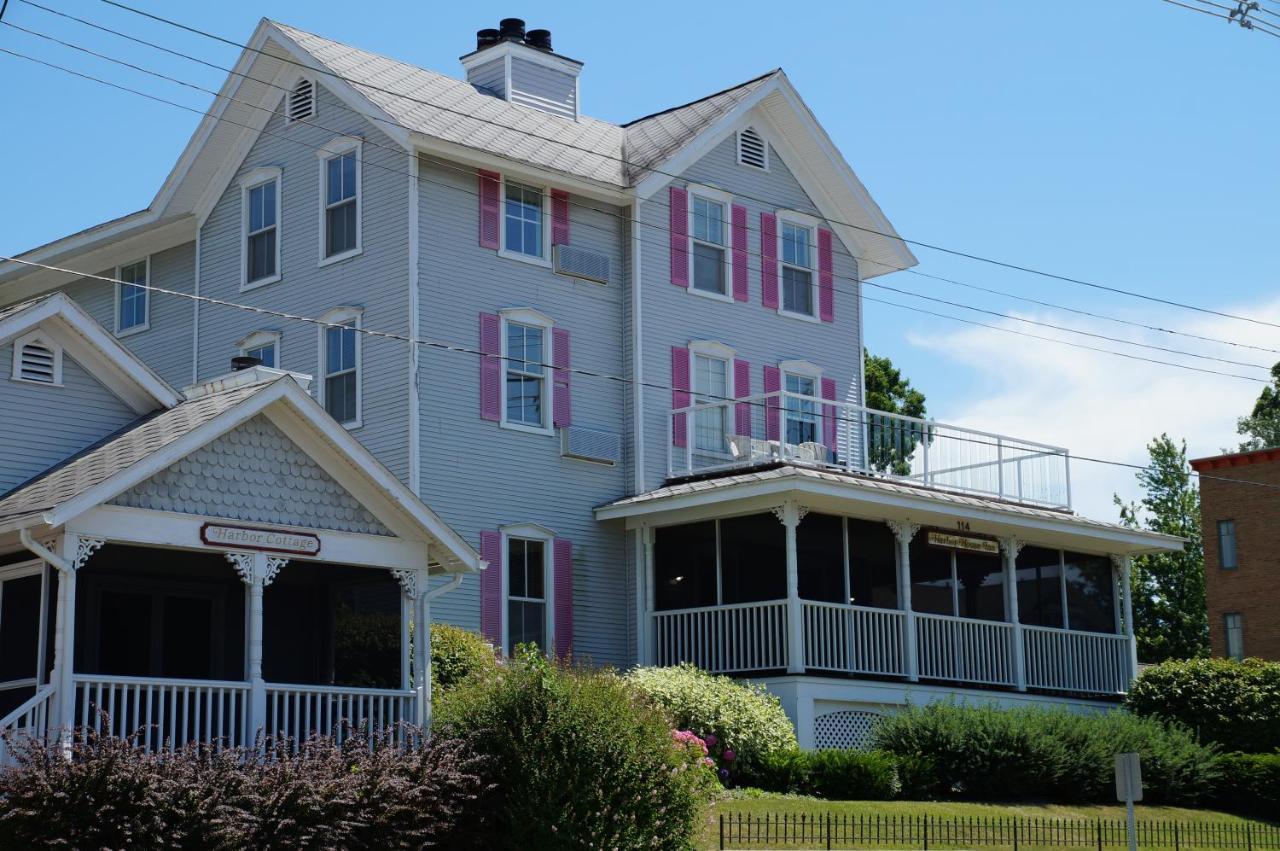 Harbor House Inn Grand Haven Exterior photo